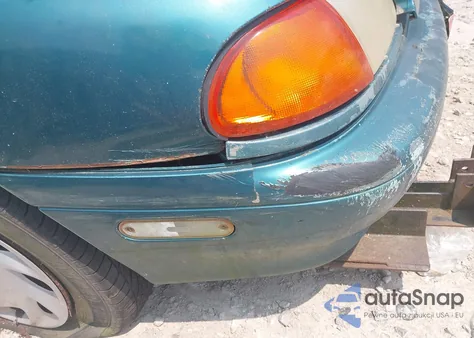 1996 Ford Aspire z USA, uszkodzony, nr VIN KNJLT05H4T6168919